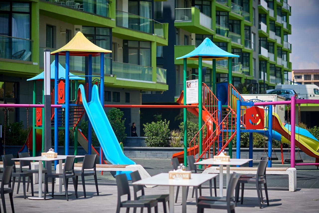 Vintage Breeze Apartment - Spa Pools Resort Mamaia Ngoại thất bức ảnh